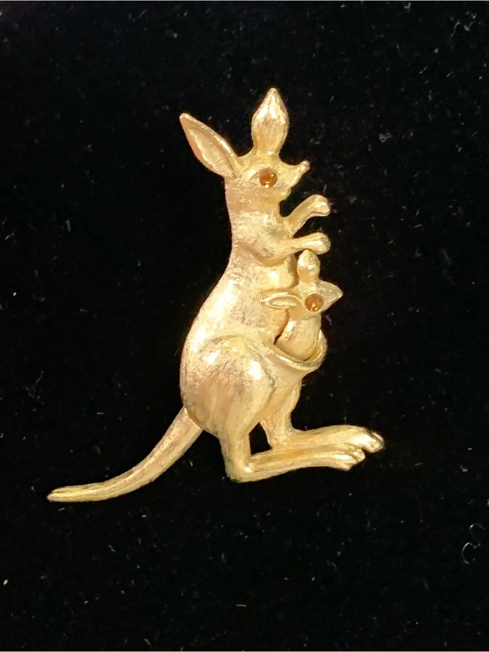 Vintage Avon Mechanical Kangaroo Brooch Pop Up Joey Articulated